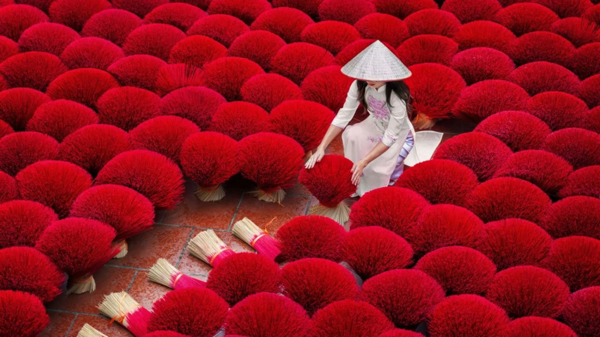 Incense village - Conical Hat Half Day SIC